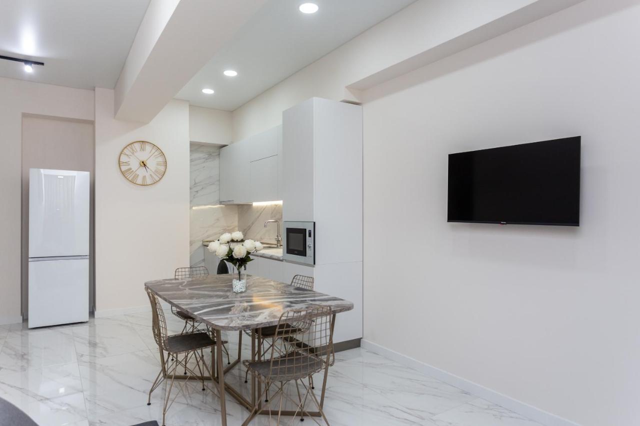 New Saburtalo Apartment 第比利斯 外观 照片